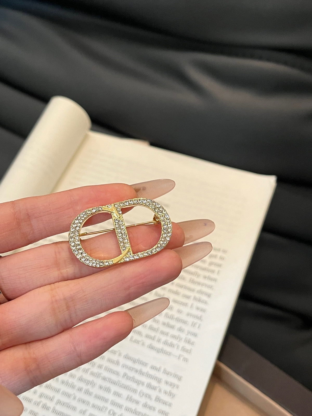 Dila Brooch