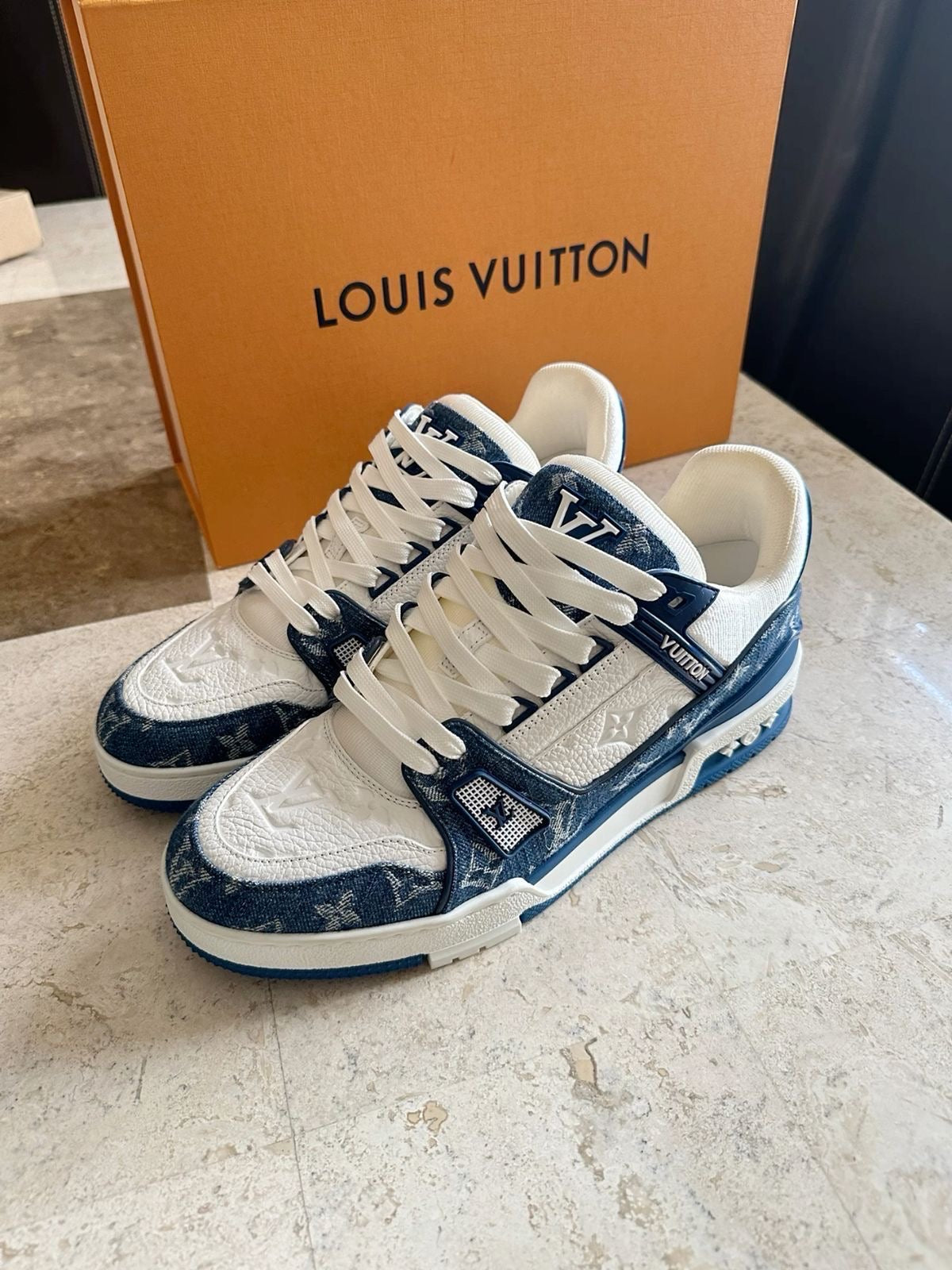 Loala Dentra Sneakers