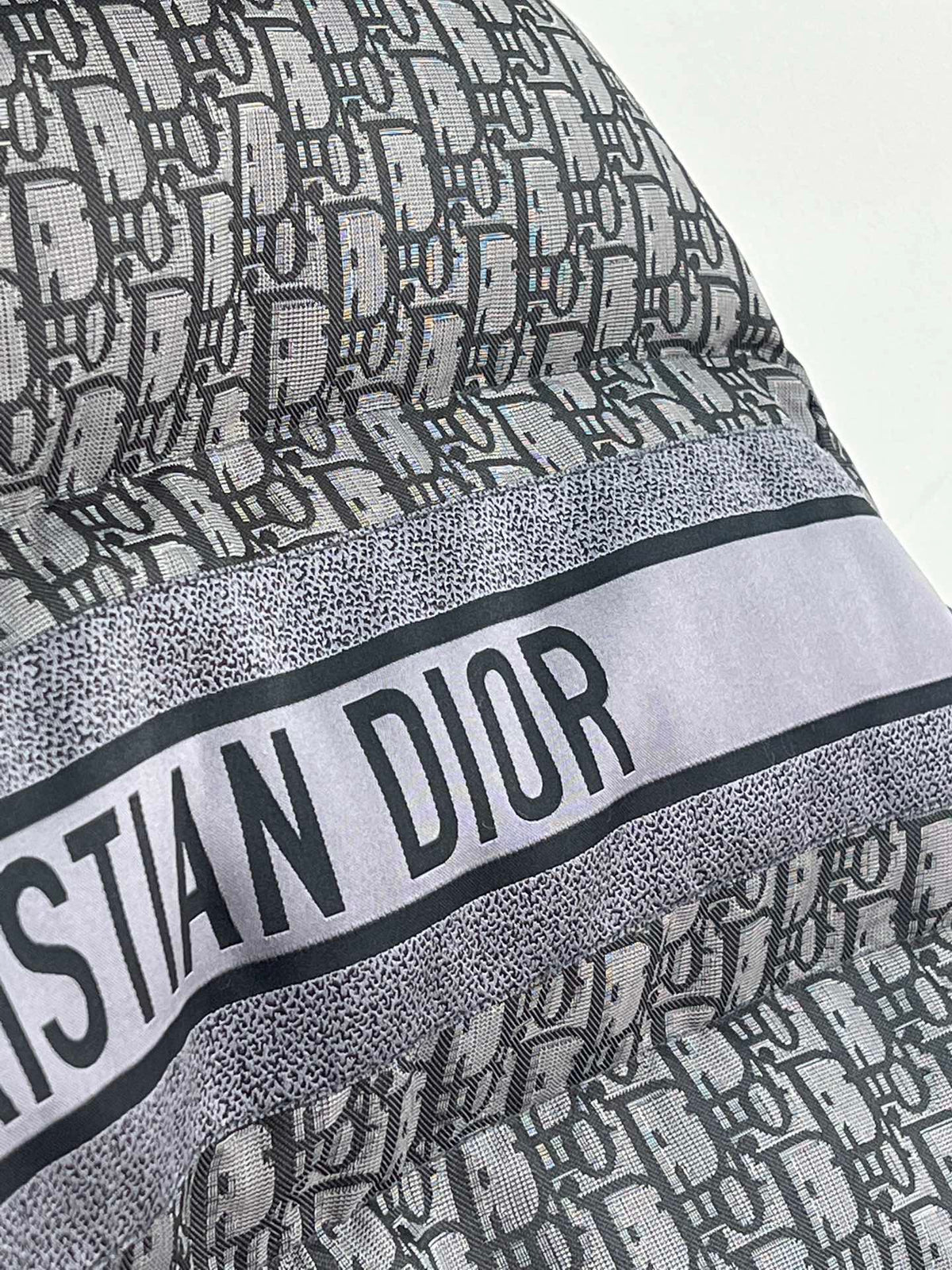 Dila Raka Knit
