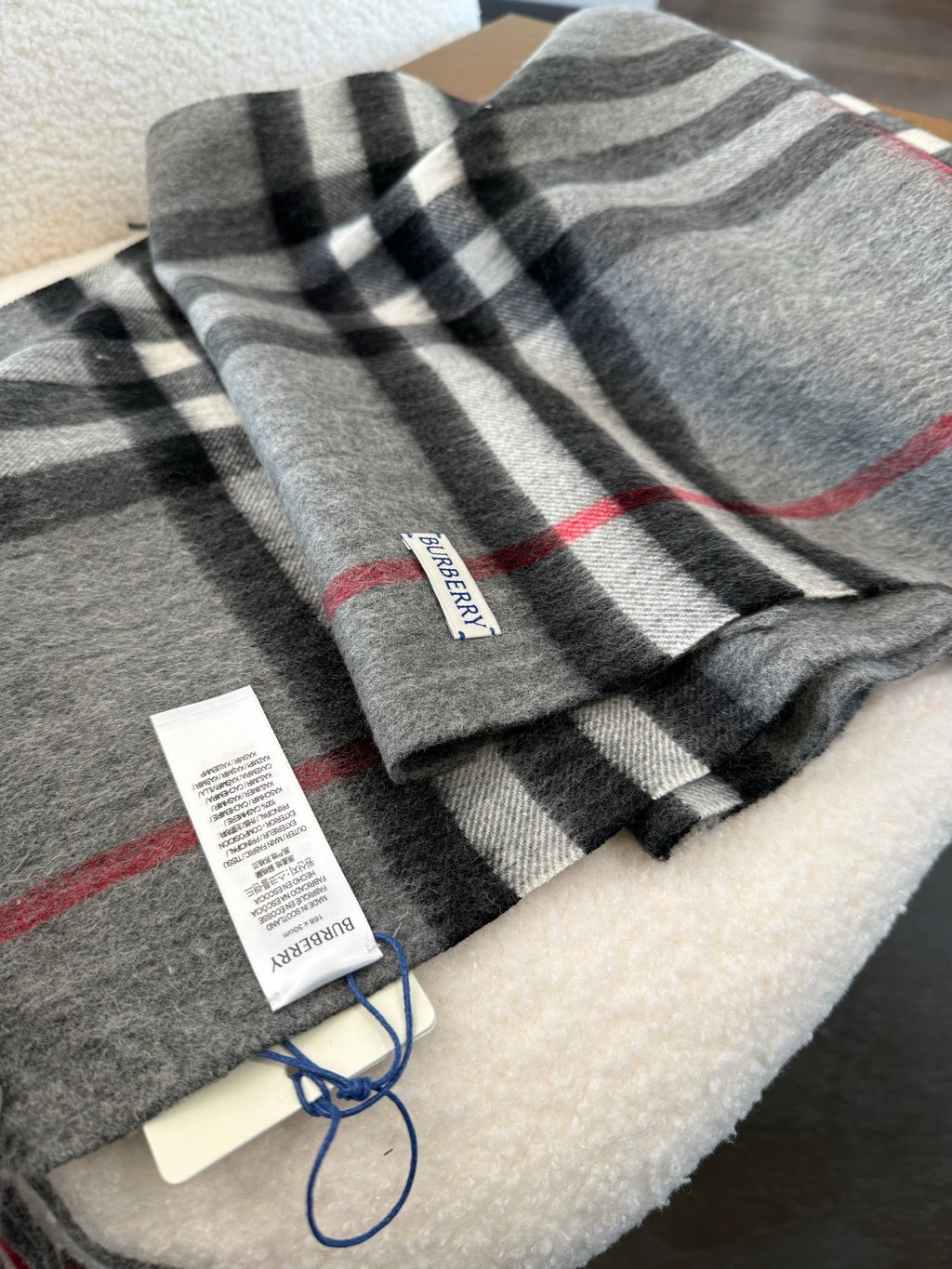 Bila Genti Scarf