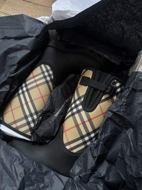 Bula Denka Boots