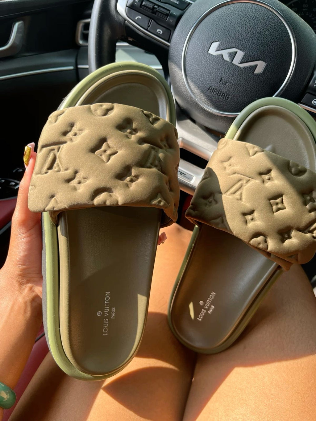 Loala Ramaya Slides
