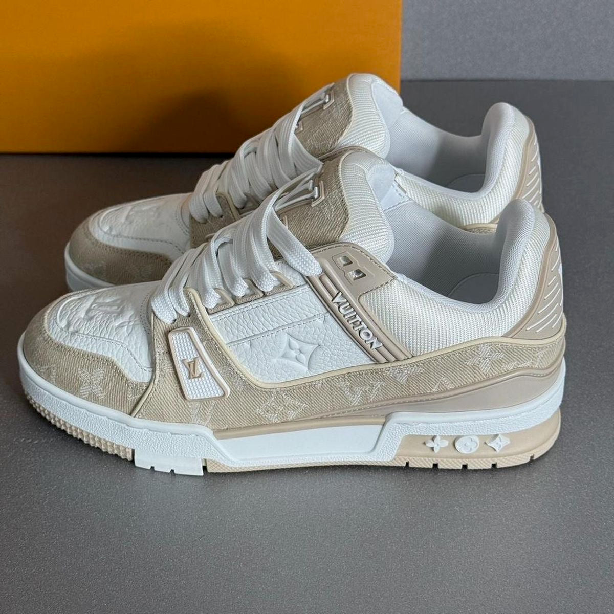 Loala Sinka Sneaker