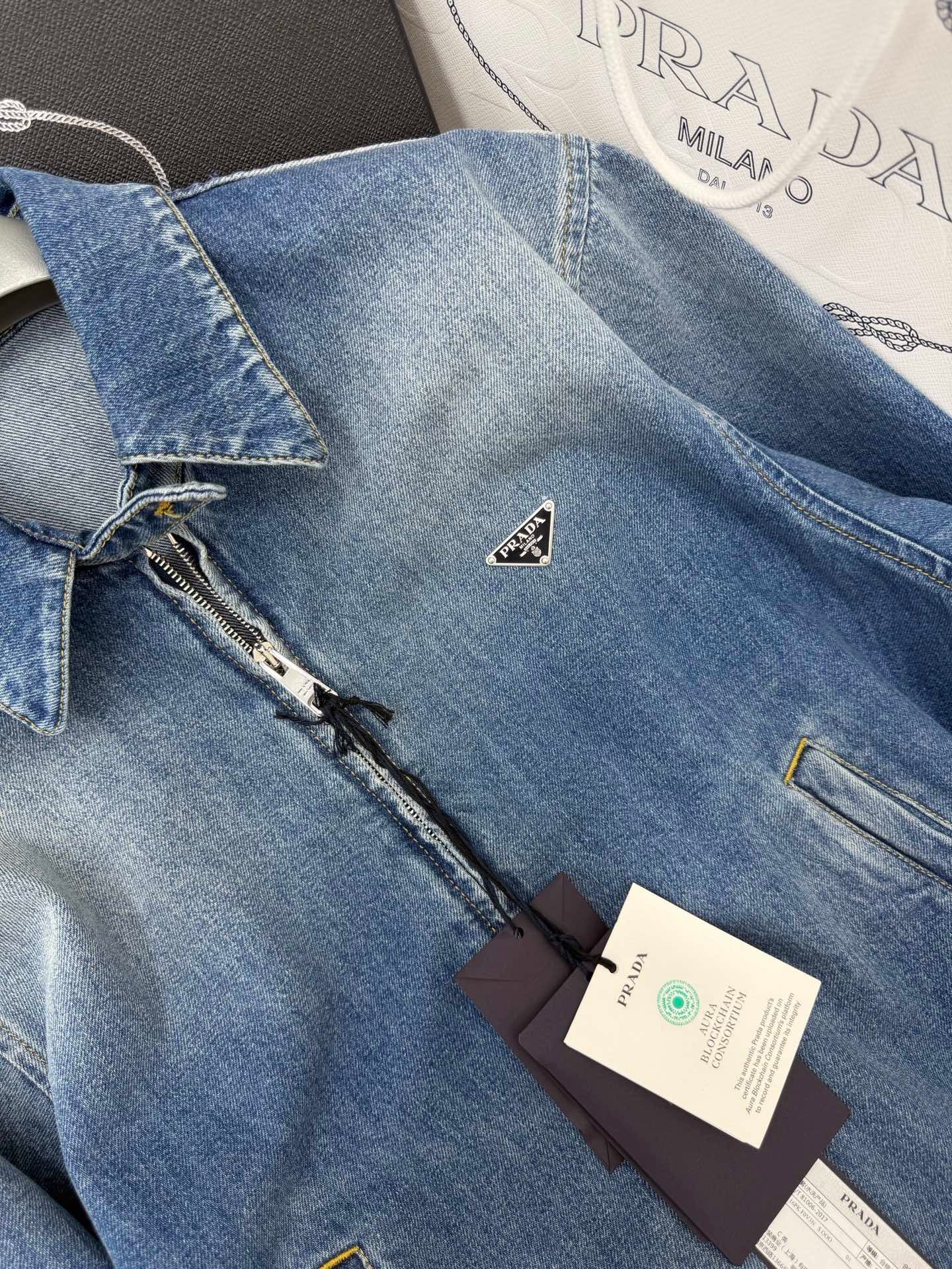 Poala Densi Jacket