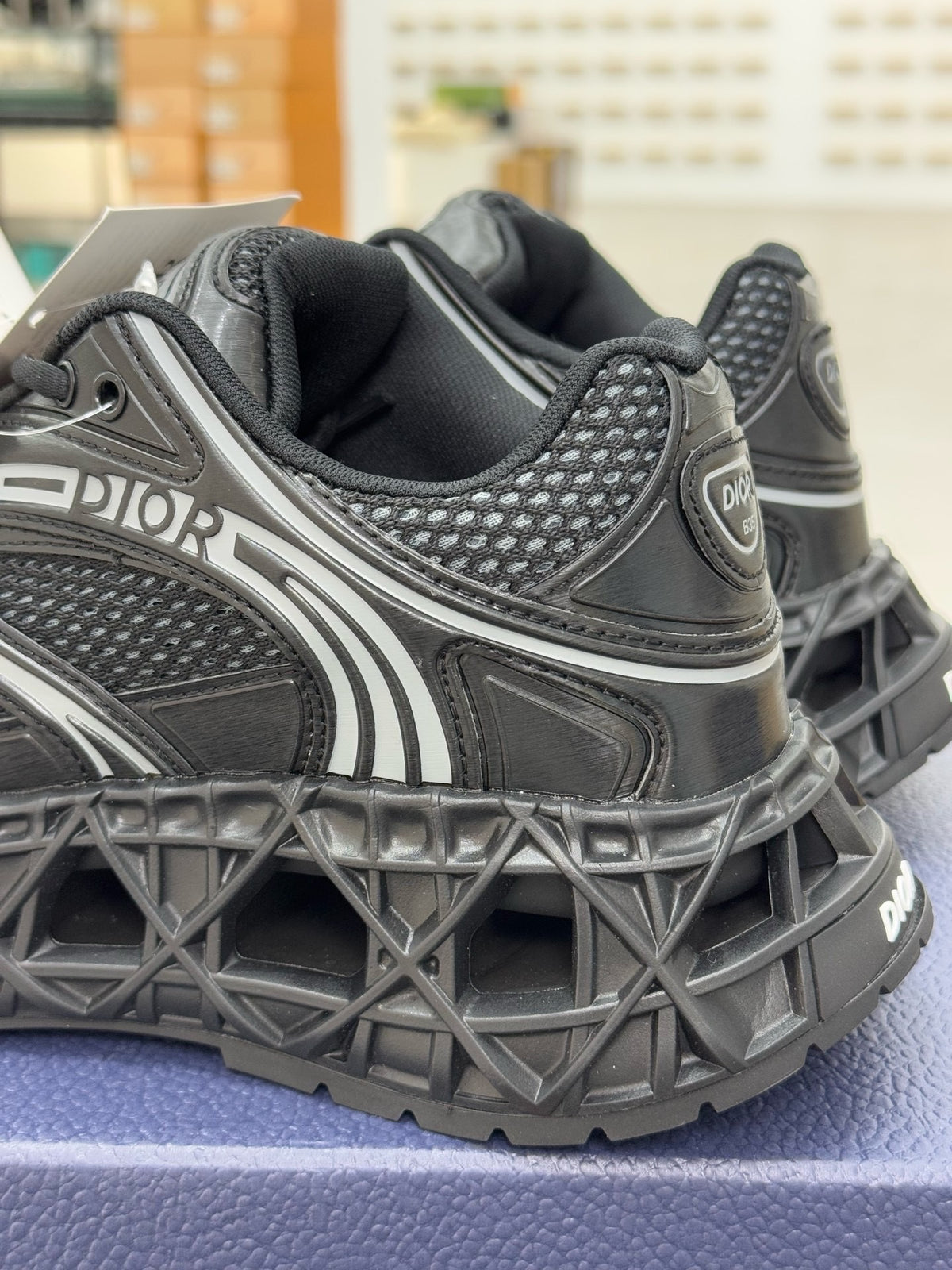 Dila Reta Trainers