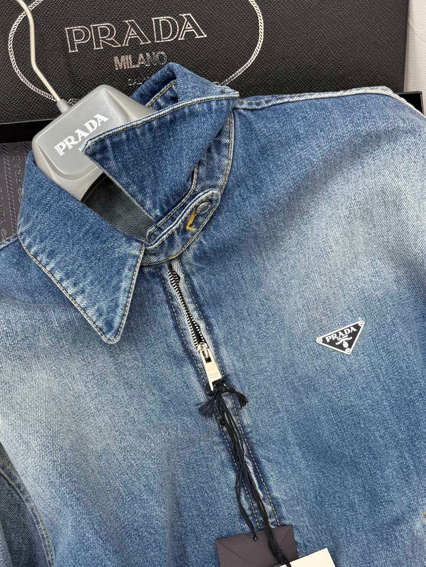Poala Densi Jacket