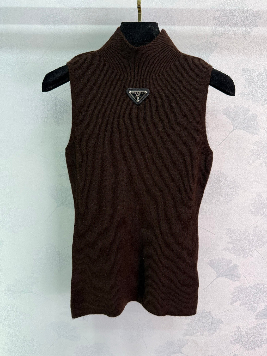 Poala Rosa Vest