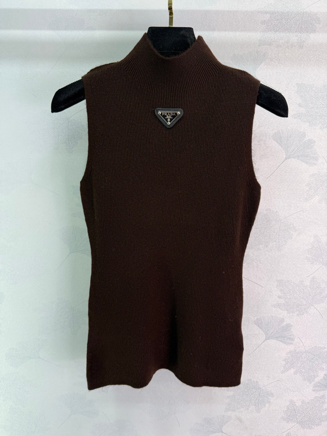 Poala Rosa Vest