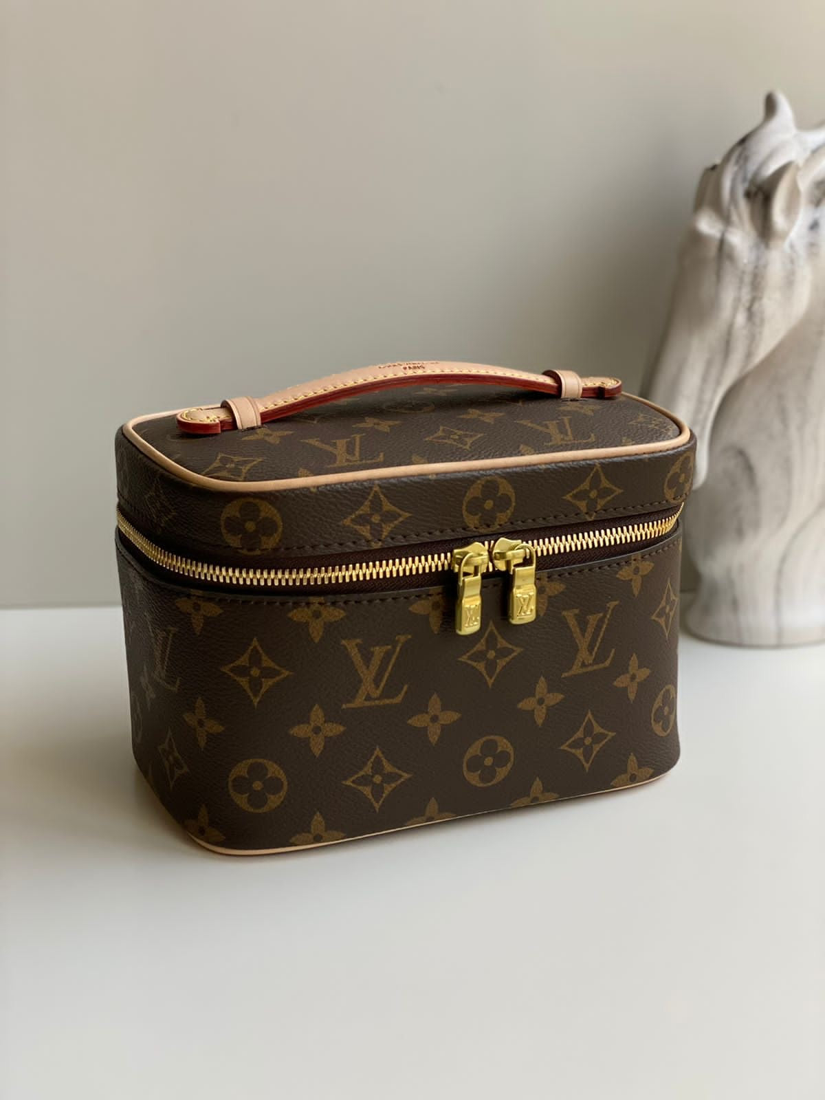 Luxi vanity case travel makeup and beauty case