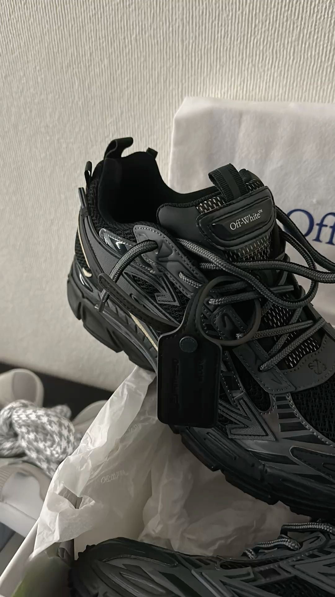 Ofal Becca Sneakers