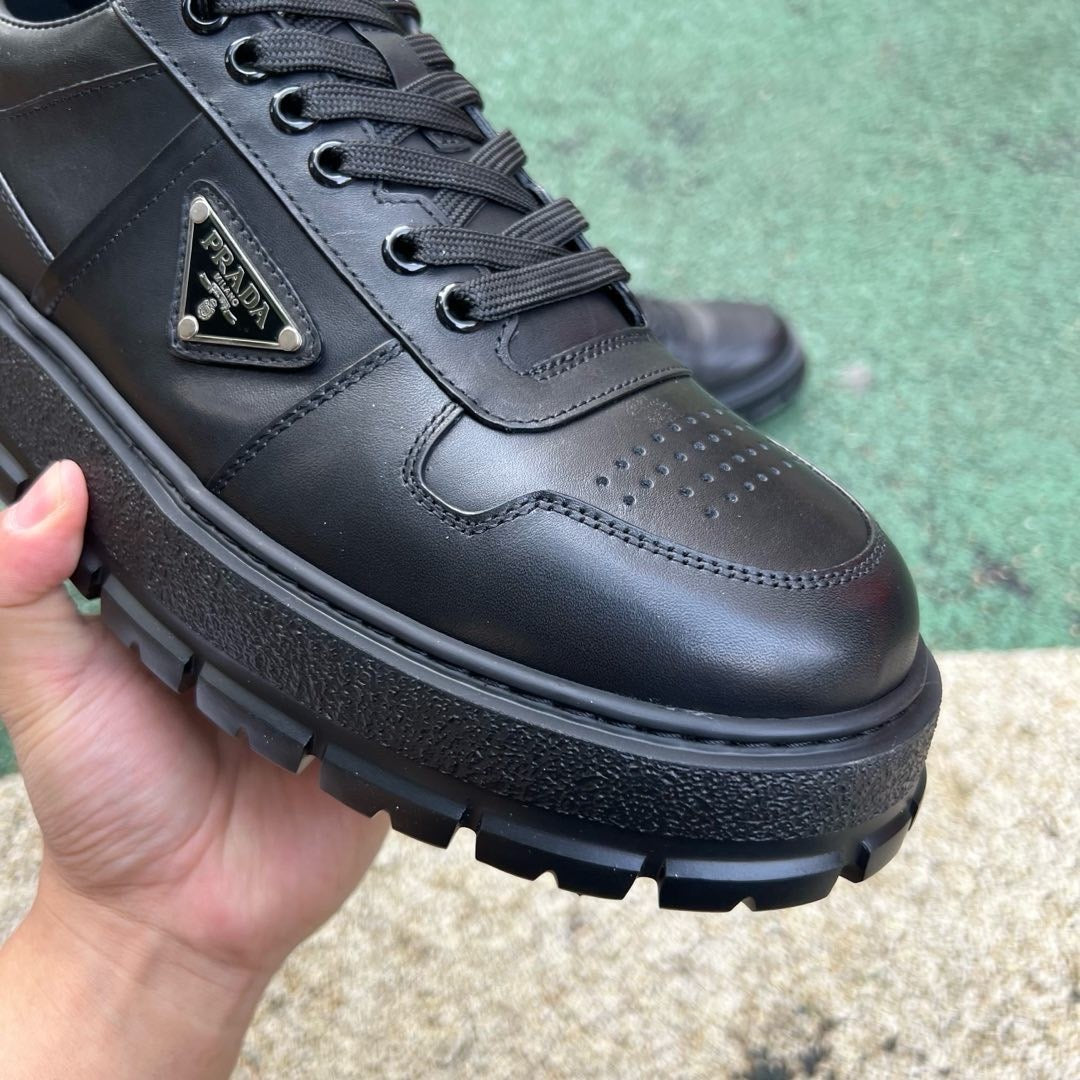Paola Dinka Trainers