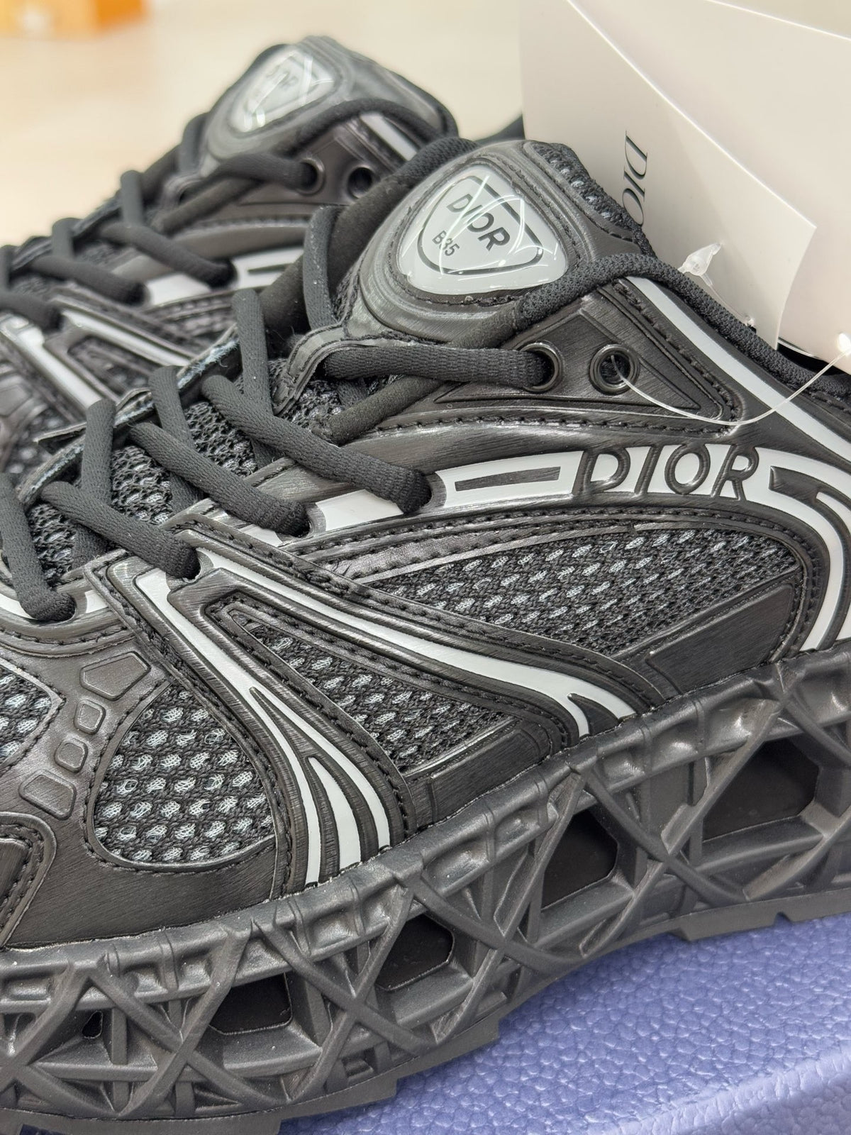 Dila Reta Trainers