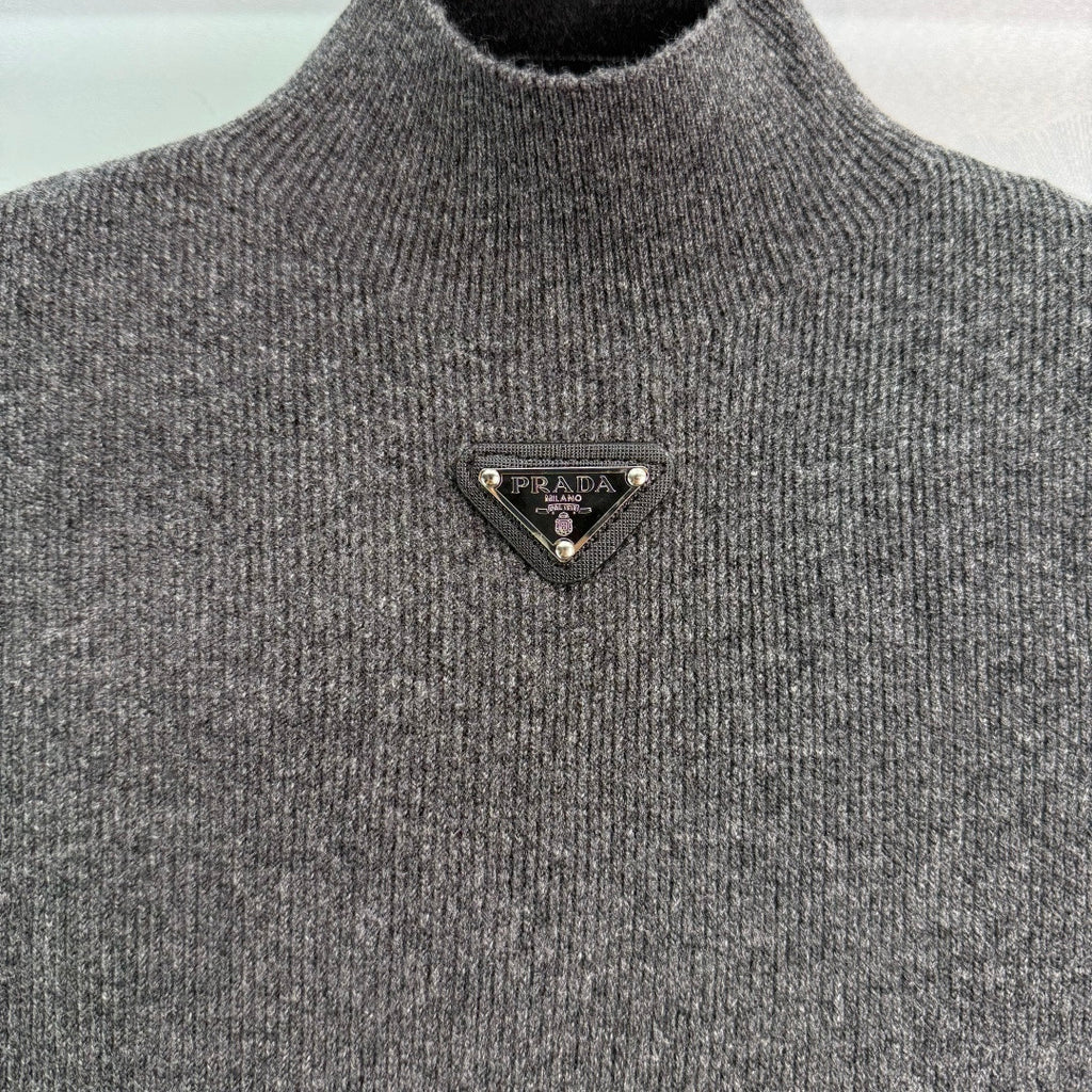Poala Rosa Vest
