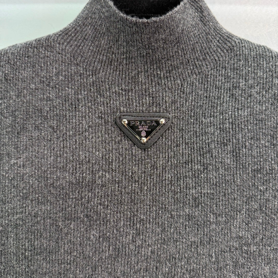 Poala Rosa Vest