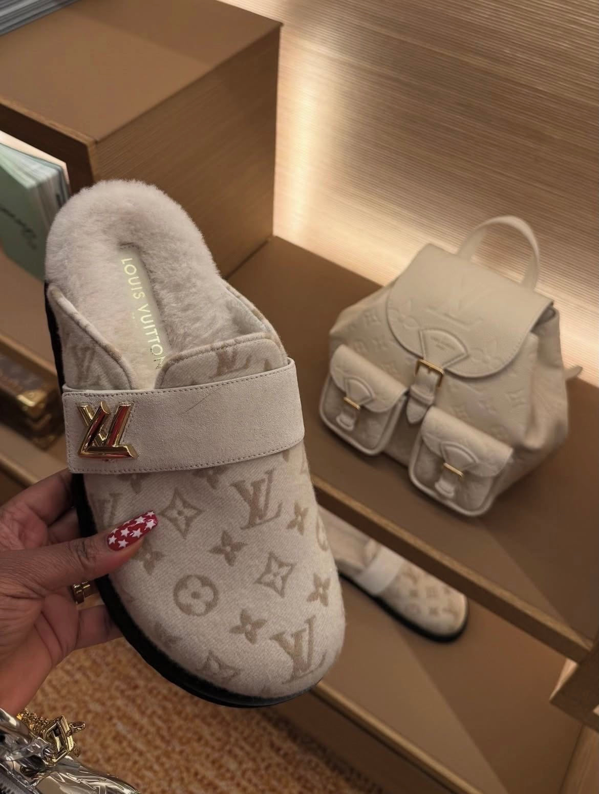 Loala Simba Slides
