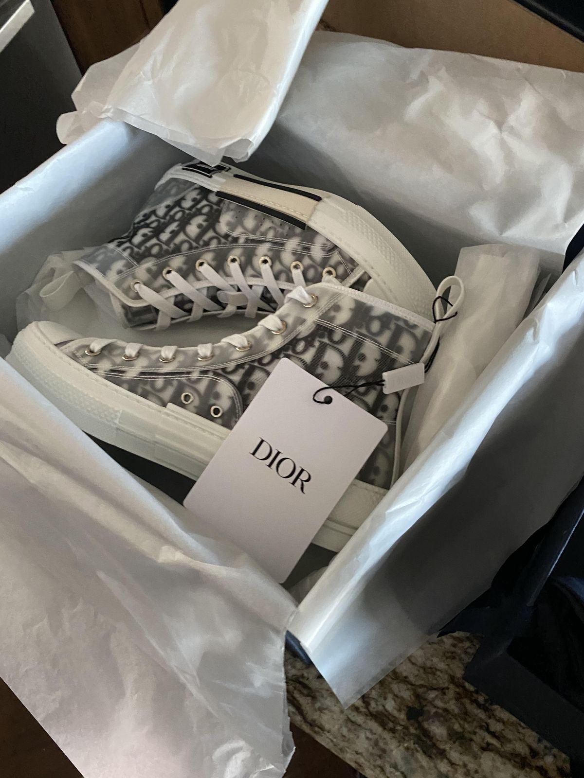 Doala Restrus Trainers