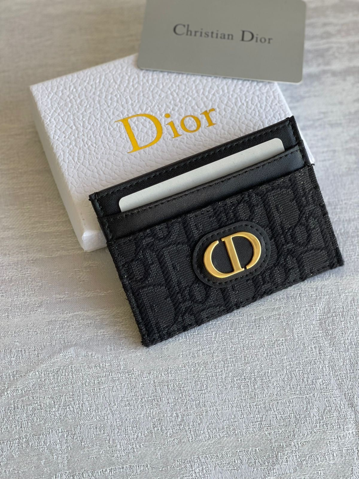 Dila Poka Card Holder
