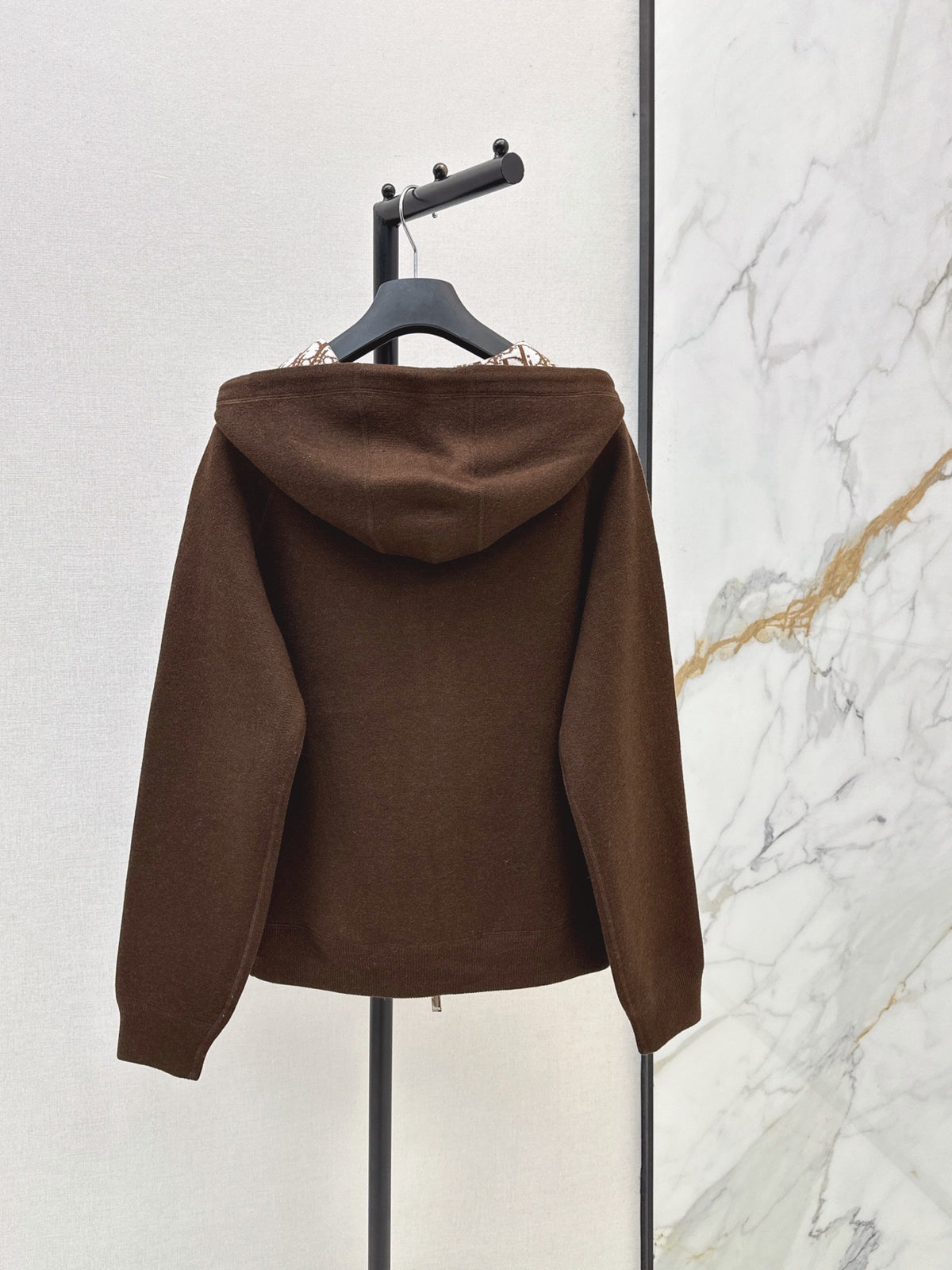 Dila Hooded Knit