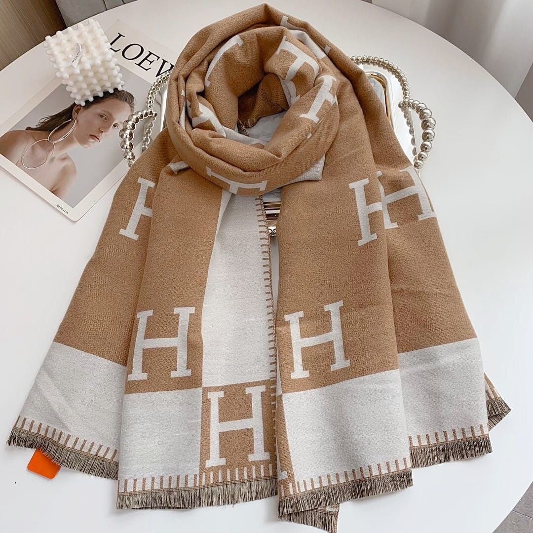Hala Prica  Scarf
