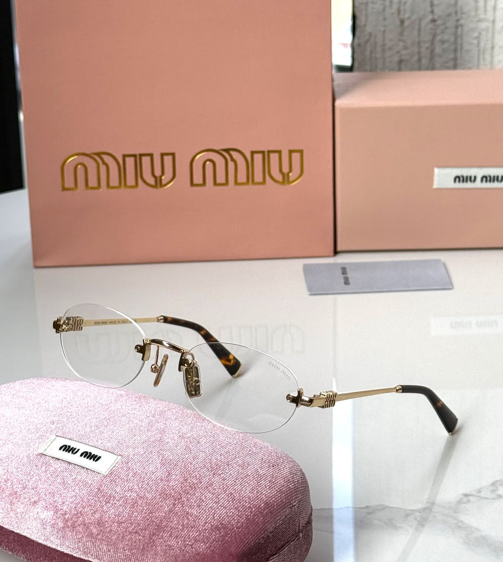 Mila Pinja Glasses