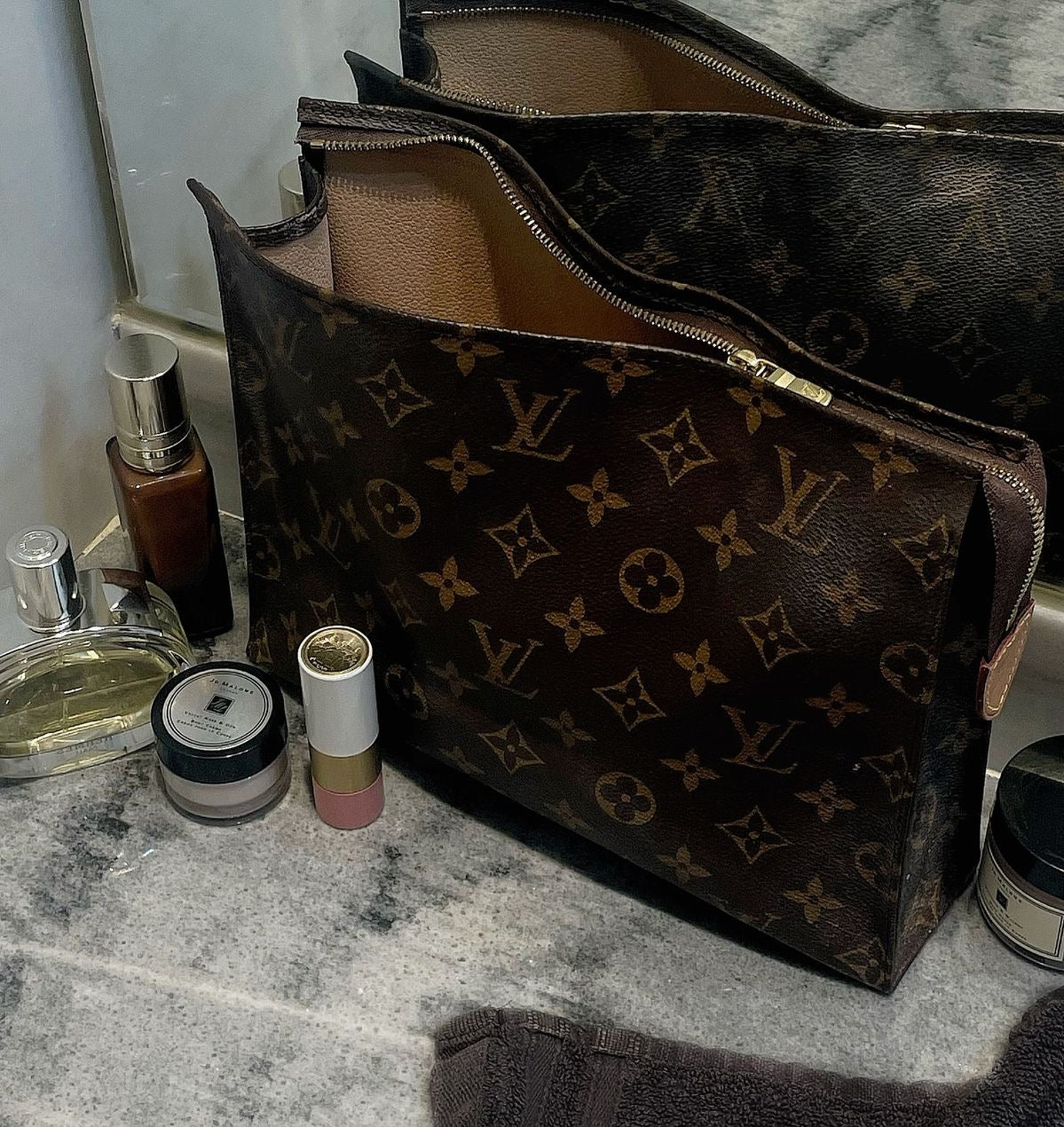 Loala Clutch