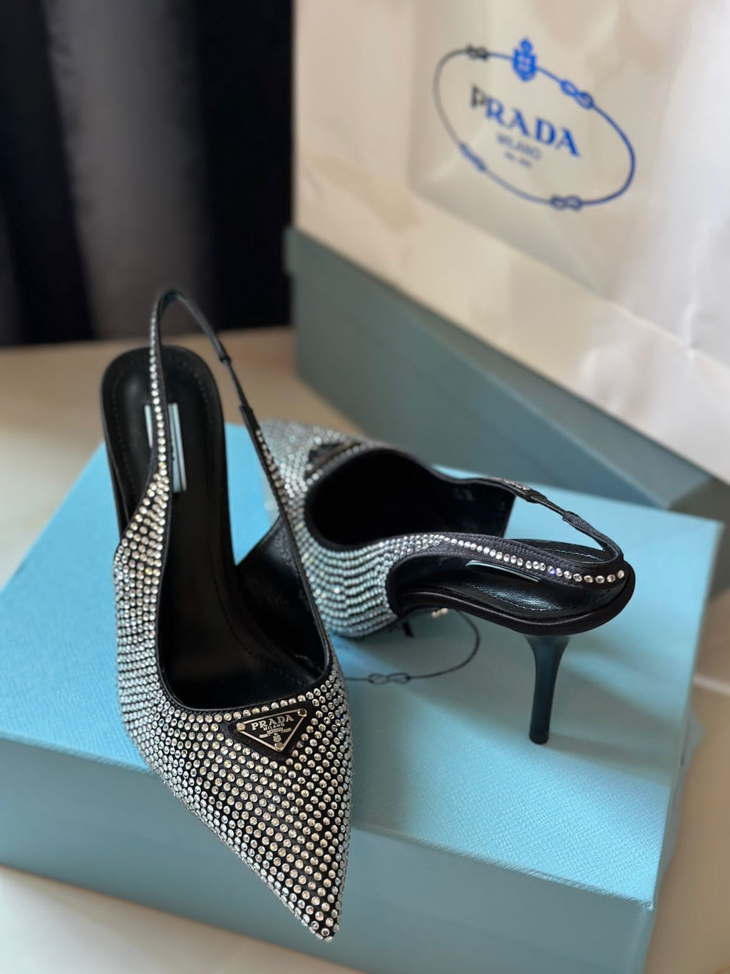 Paola Sinka Heels