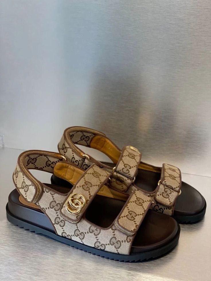 Goala Slides