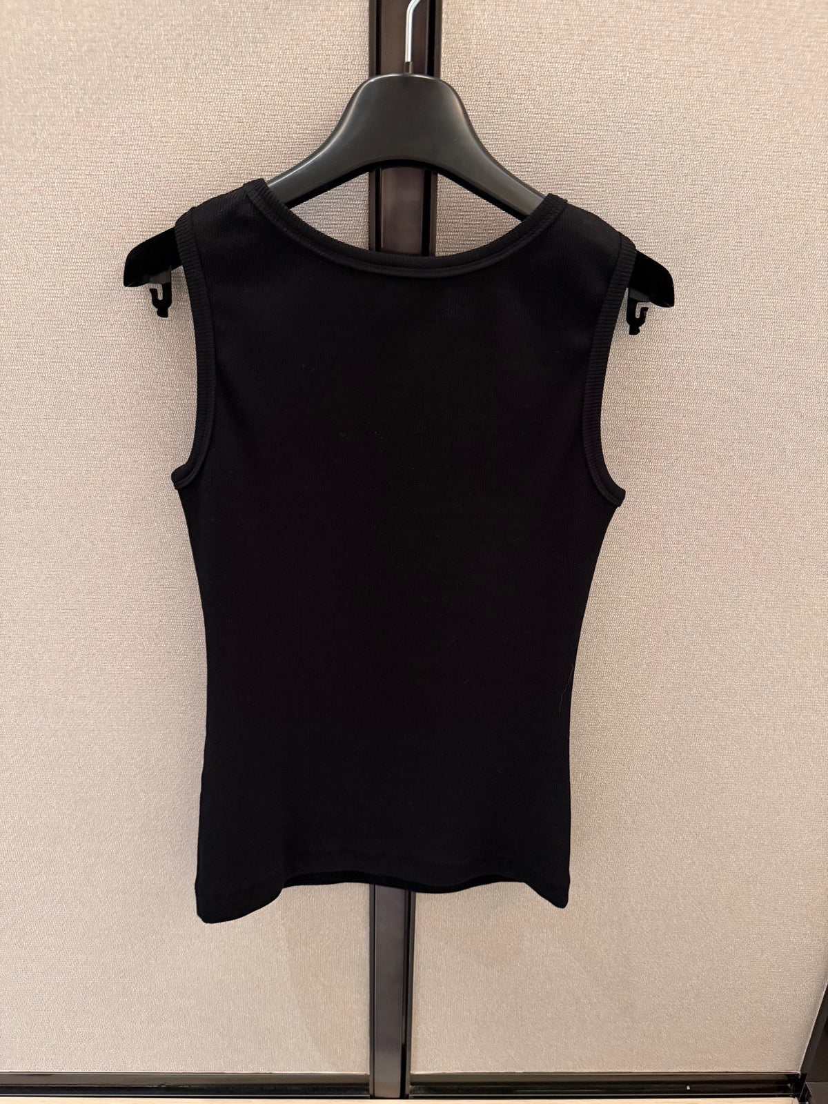 Dolce Vest