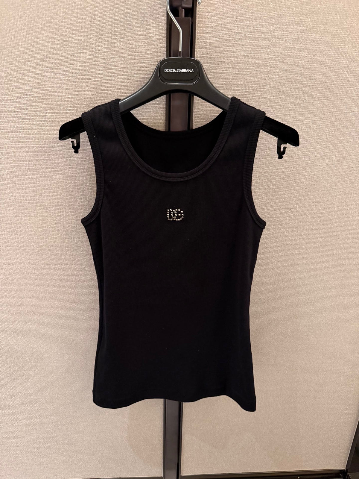 Dolce Vest