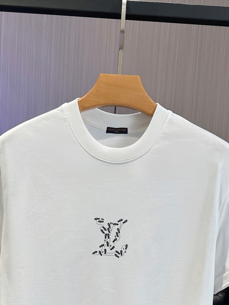 Men’s white Louis Vuitton graphic t shirt 