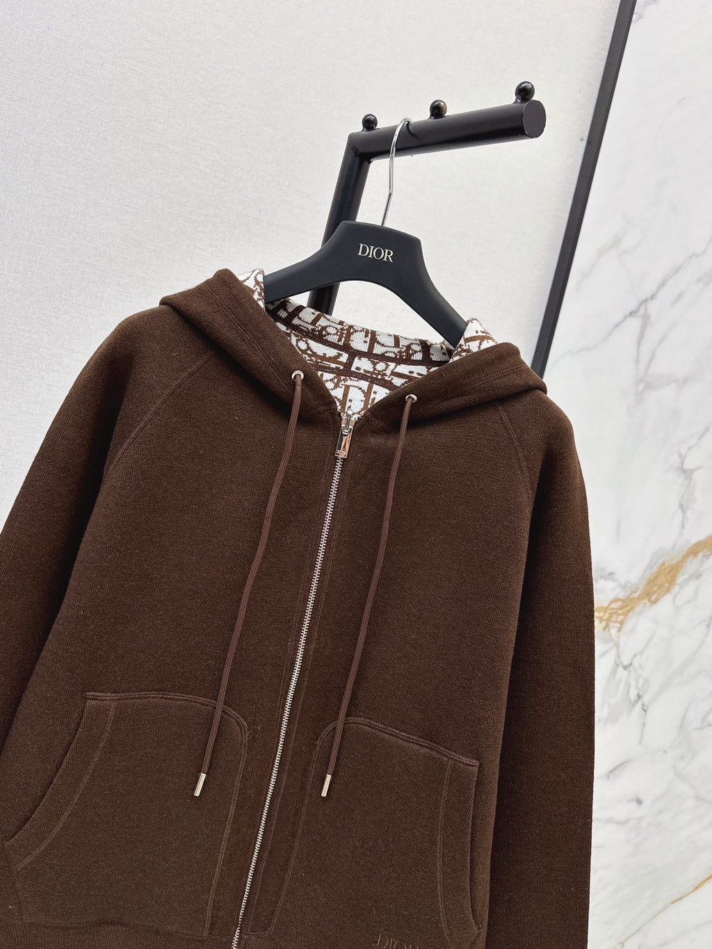 Dila Hooded Knit