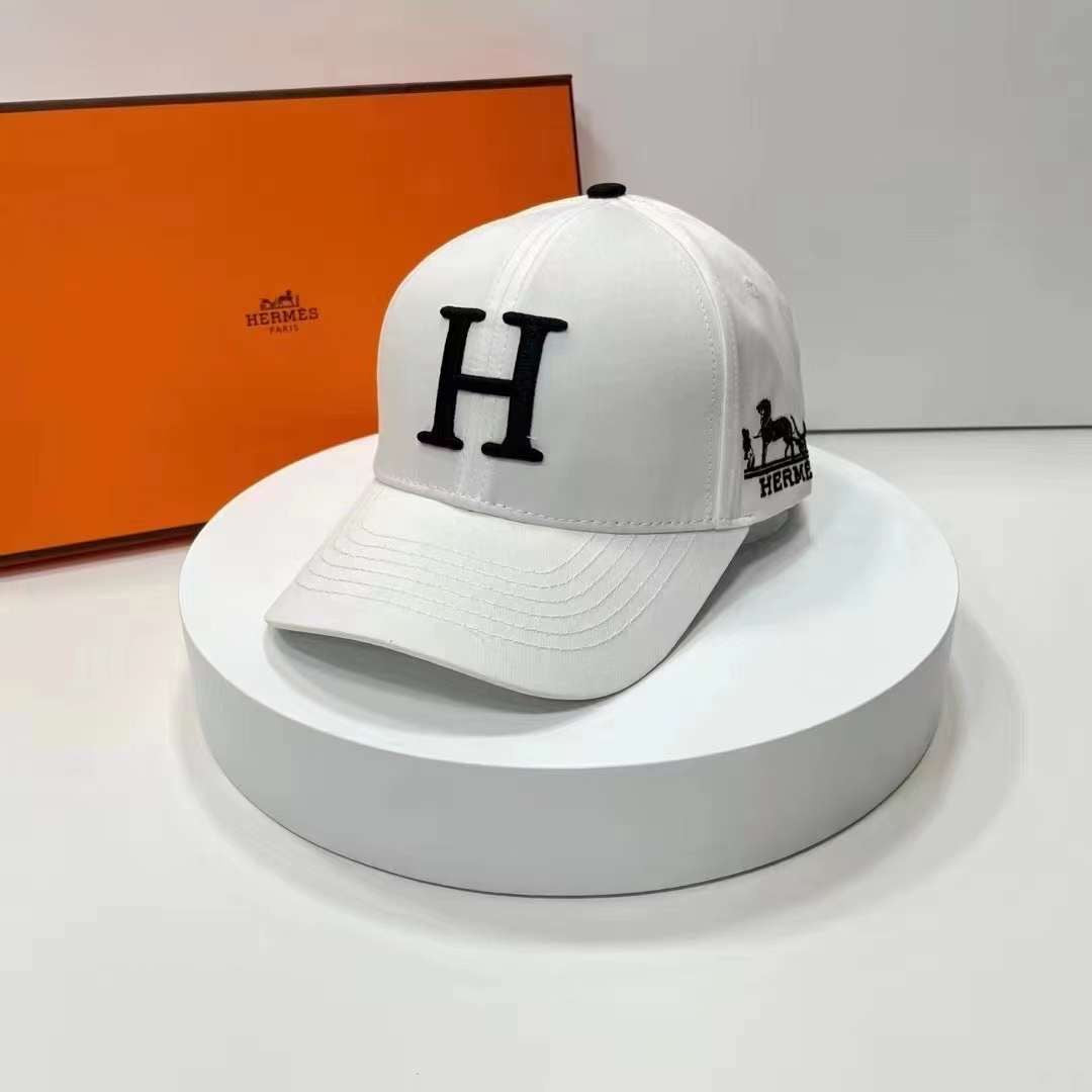 Hila Fegra Cap