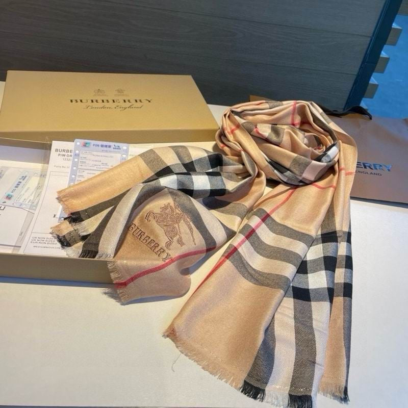 Bela Cela Scarf