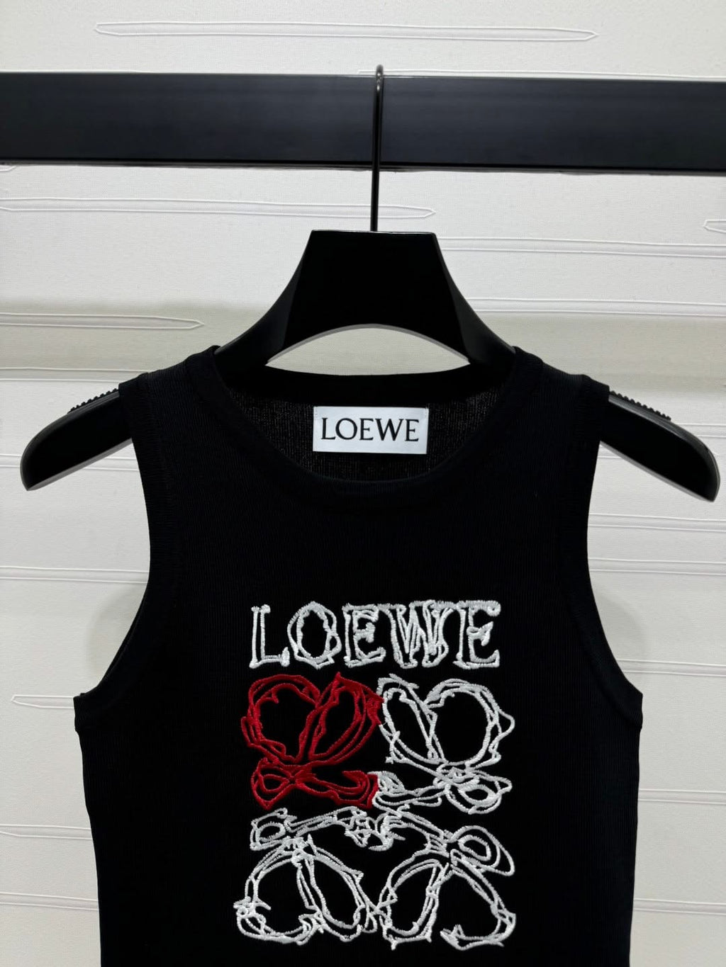 Lola Gentra Vest