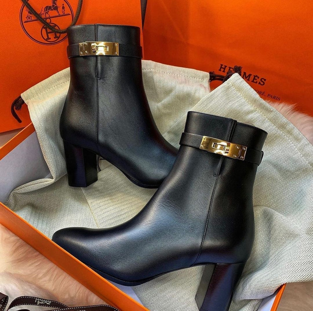 Hila Fenxtrus Boots