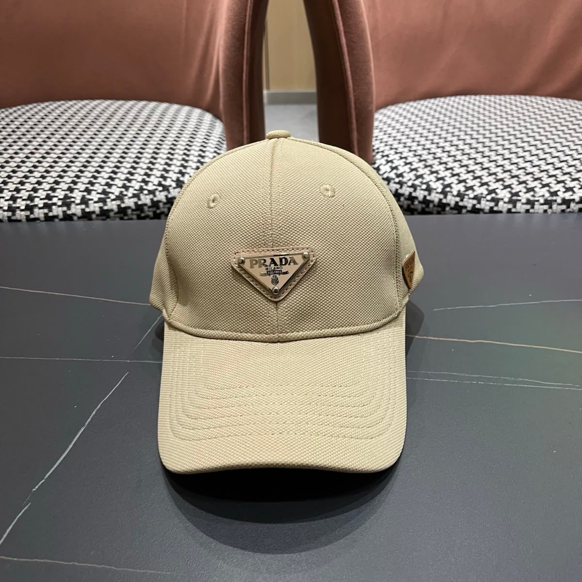 Paola Nina Cap