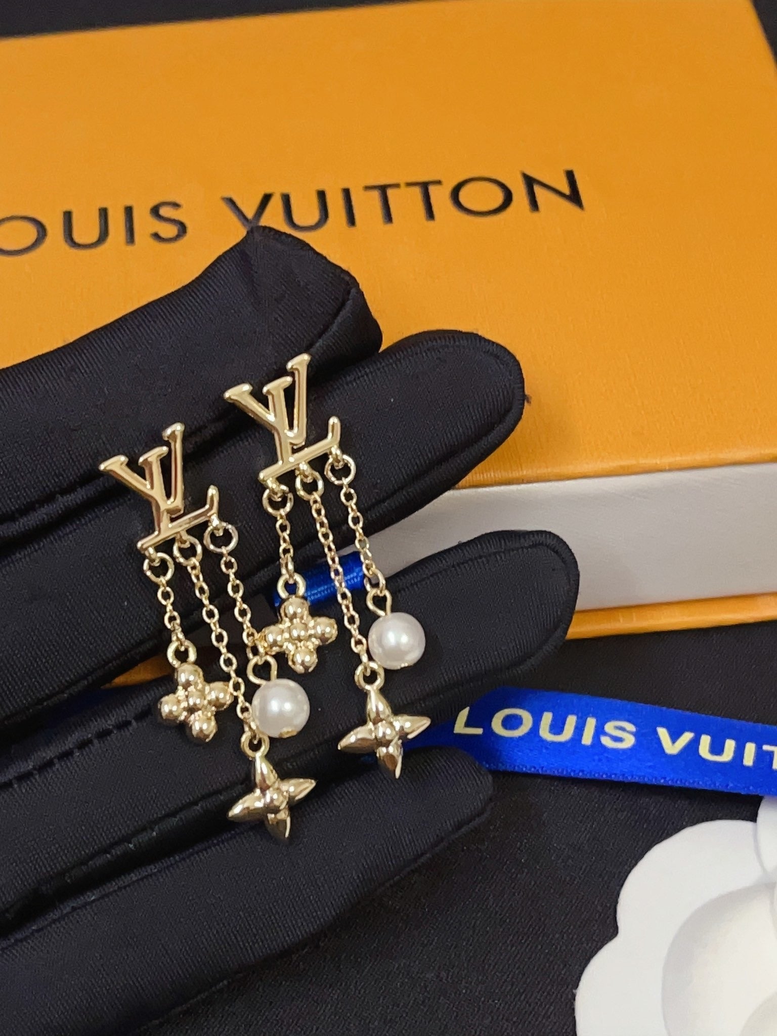 Loala Sendra Studs