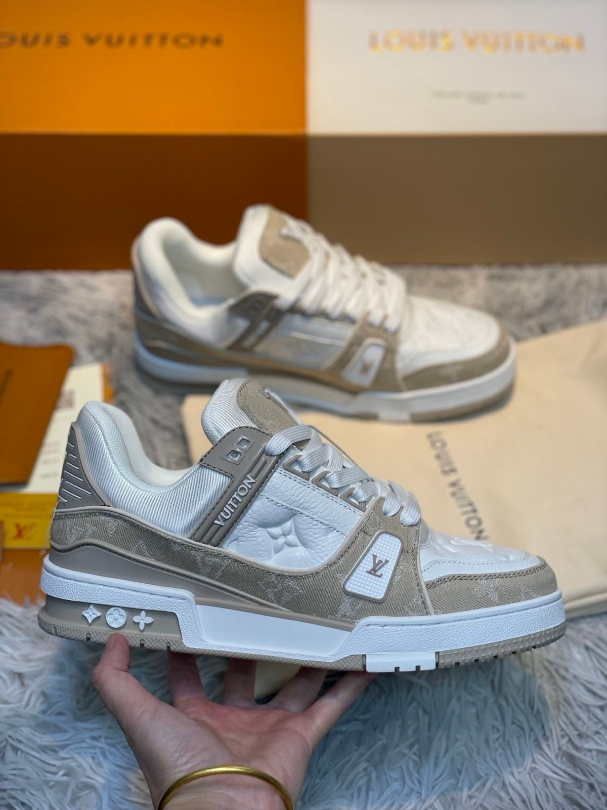 Loala Sinka Sneaker