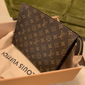 Loala Clutch