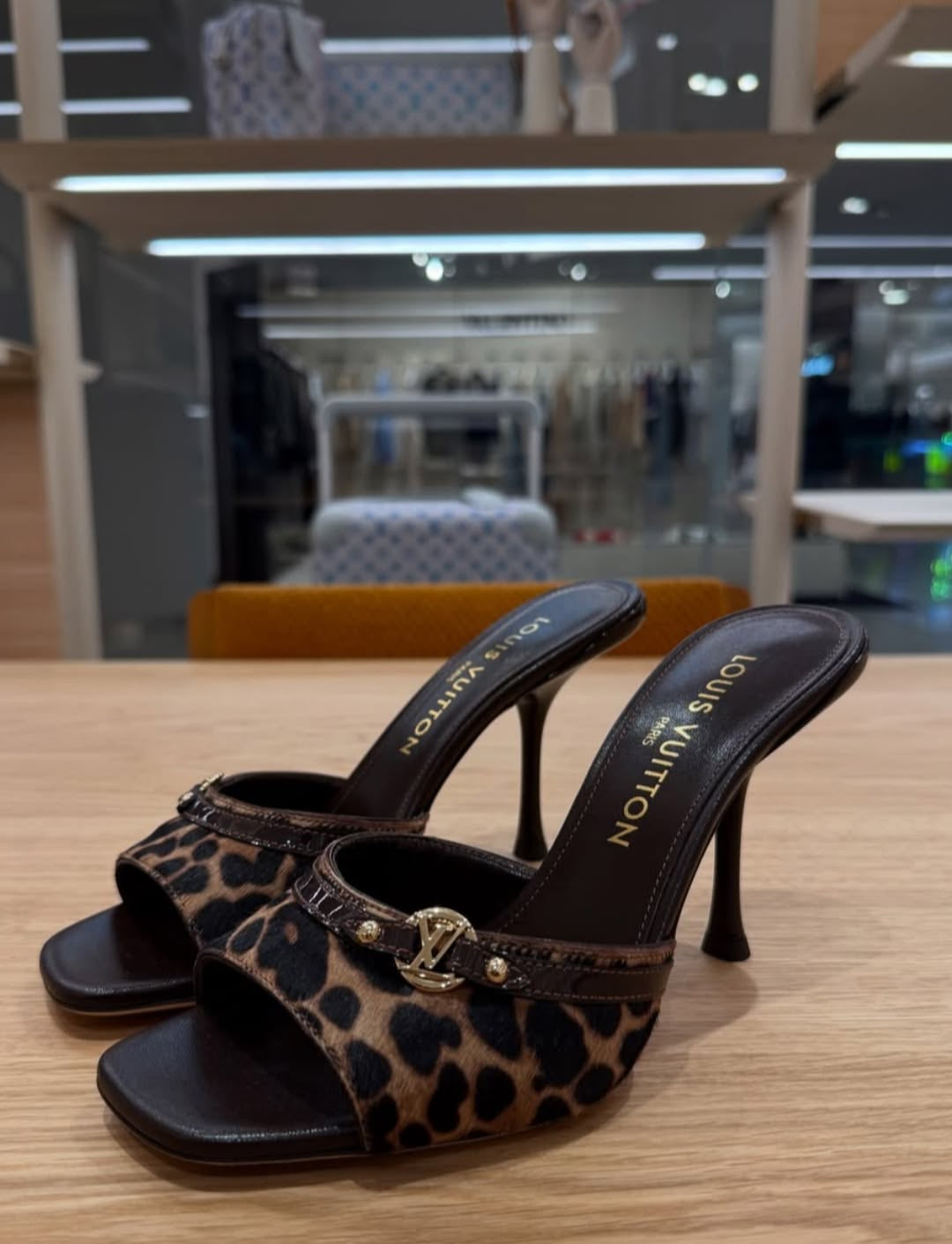 Loala Texti Heels