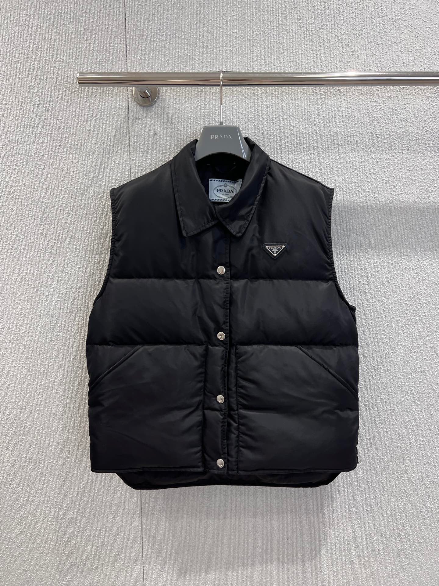 Poala Gilet