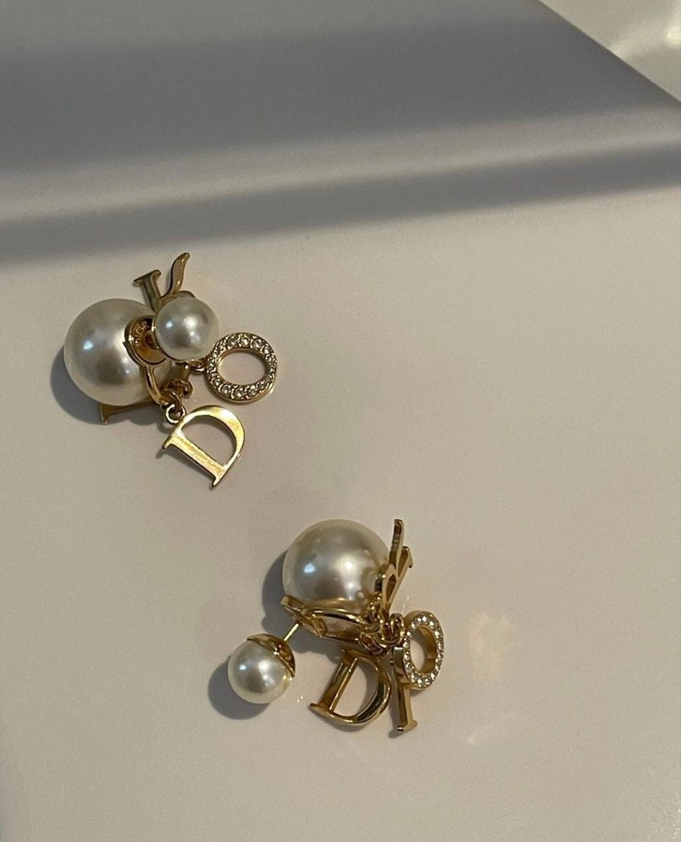Dila Cluster Earrings