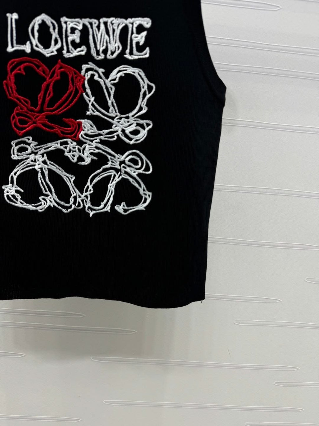 Lola Gentra Vest