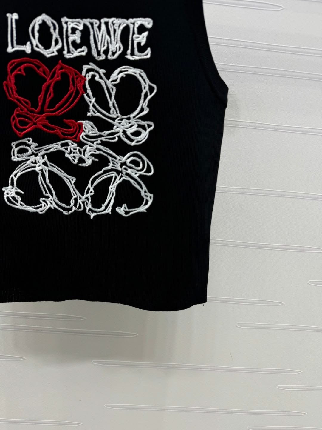 Lola Gentra Vest
