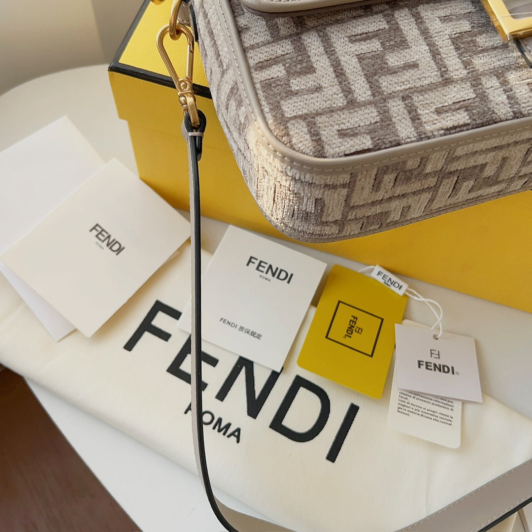 Fala Telodi Bag