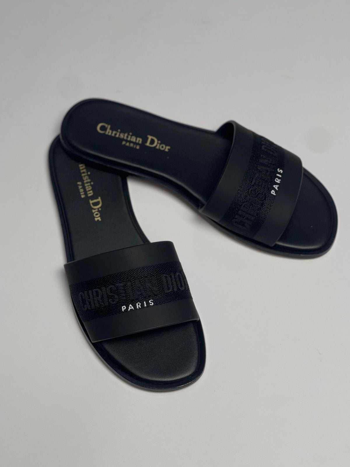 Diala Tola Slides