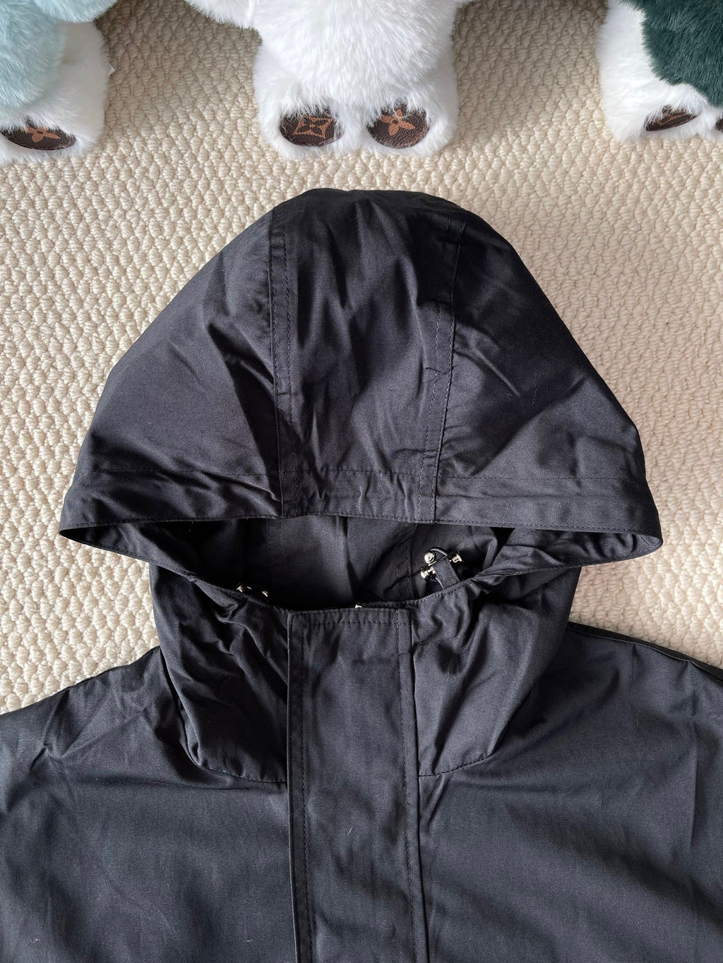 Dila Windbreaker
