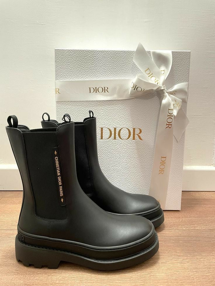 Dila Comstas Boots