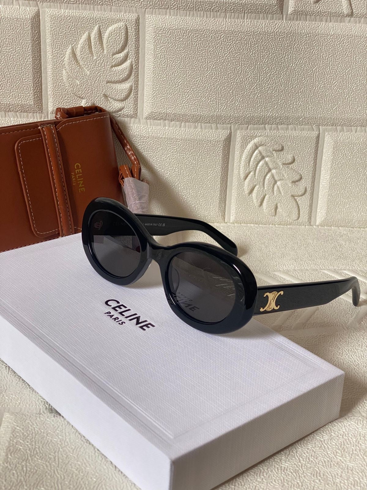 Cala Classique Sunglasses (Black)