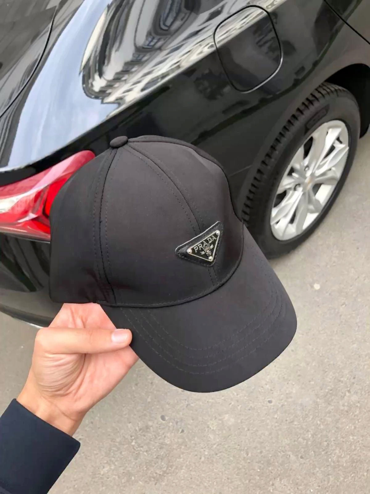 Paola Black Cap